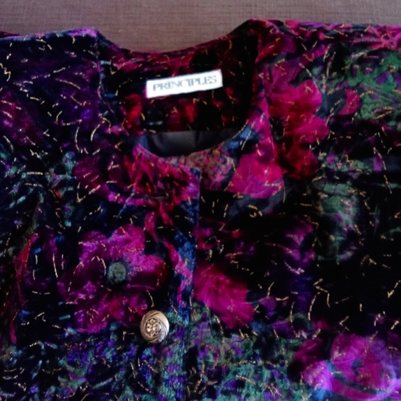Principles Floral Velvet Short Jacket 14 - Picture 5 of 7